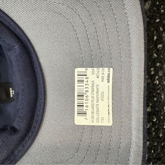 Adidas Colegiate Navy Blue adjustable Baseball Cap - Picture 3 of 3